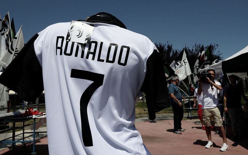Oficjalnie: Cristiano Ronaldo przechodzi do Juventusu