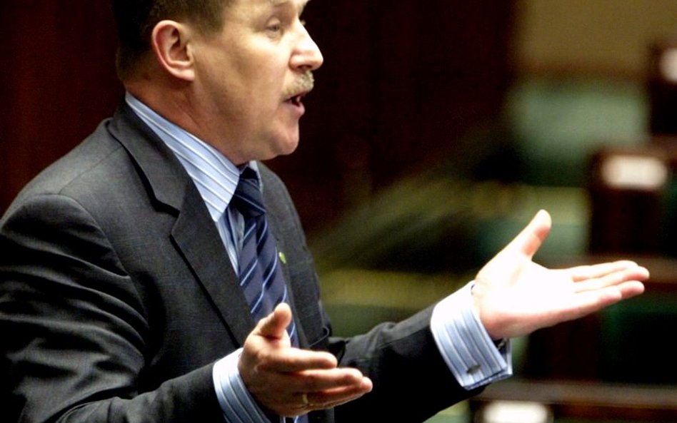 Zbigniew Kuźmiuk: Premier pochyla się nad losem kobiet. Himalaje hipokryzji