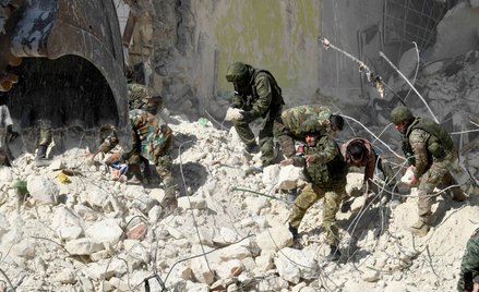 W trzęsieniu ziemi w Turcji i Syrii (na zdjęciu: zniszczenia w mieście Aleppo) zginęło ponad 20 tys.
