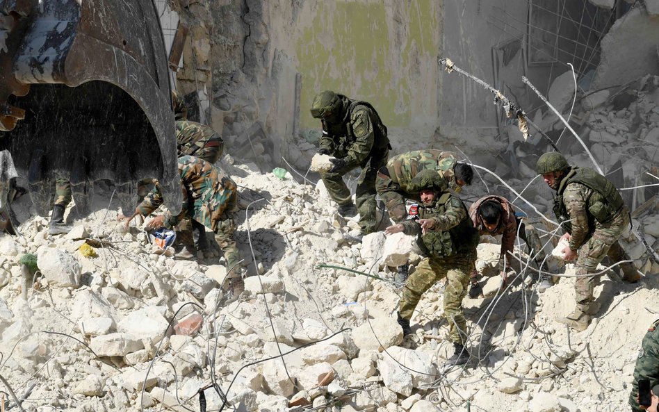 W trzęsieniu ziemi w Turcji i Syrii (na zdjęciu: zniszczenia w mieście Aleppo) zginęło ponad 20 tys.