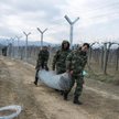Macedonia rozpoczęła budowę drugiego odcinka muru, który ma zagrodzić drogę imigrantom udającym się 