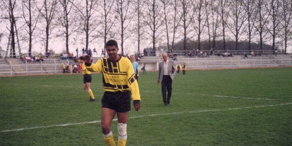 Robert Mitwer­andu – mity o pierwszym ciemnoskórym piłkarzu reprezentacji Polski