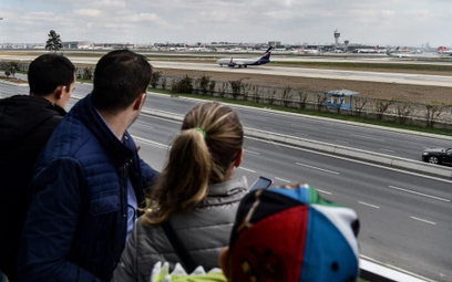 Fotoreporter AFP robił wczoraj ostatnie zdjęcia z lotnisksa im. Kemala Ataturka