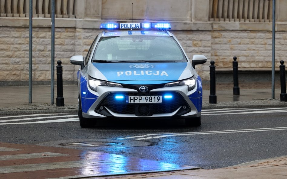 Atak nożownika w centrum Warszawy. Trwa akcja policji