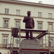 Pomnik Lecha Kaczyńskiego stanął na Placu Piłsudskiego