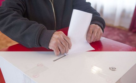 PiS z "2", KO z "5". Numery list wyborczych rozlosowane