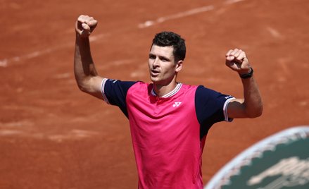 Roland Garros: Hubert Hurkacz z awansem. Chimeryczny, ale uśmiechnięty