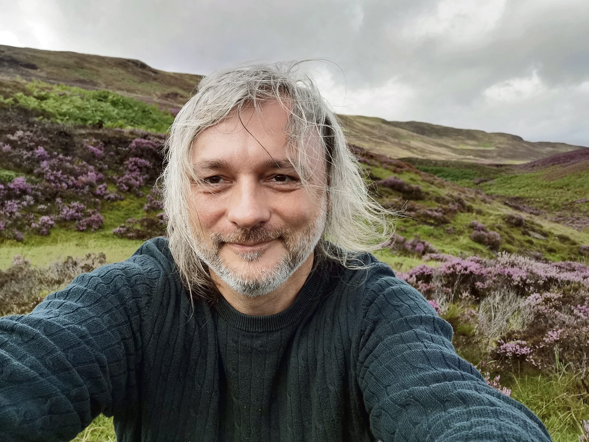 Zbierz z lasu to, co dobre i pożywne. Etnobotanik opowiada o dzikiej diecie