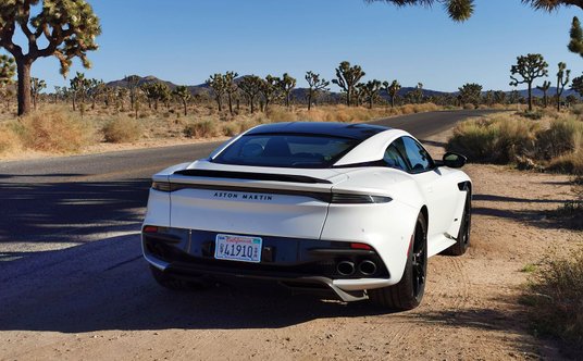 Aston Martin DBS Superleggera