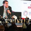 wzrost i tworzenie nowych miejsc pracy jest tym, co może pomóc w przezwyciężeniu zbliżającej się rec