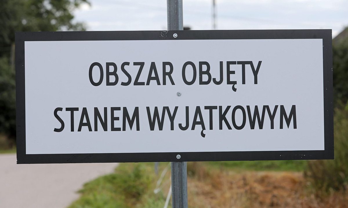 Sondaż Polacy Chcą Dłuższego Stanu Wyjątkowego Rppl 9493