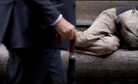 Wyjście z ubóstwa jest w Wielkiej Brytanii coraz trudniejsze