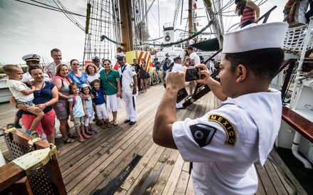 Do Szczecina płynie 55 żaglowców i jachtów z 18 krajów