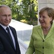 Władimir Putin i Angela Merkel. Uśmiechy dla prasy.