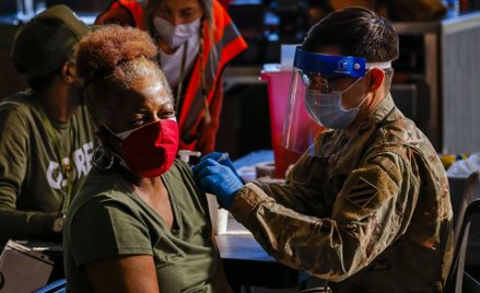 Pentagon zapowiada obowiązek szczepień żołnierzy USA