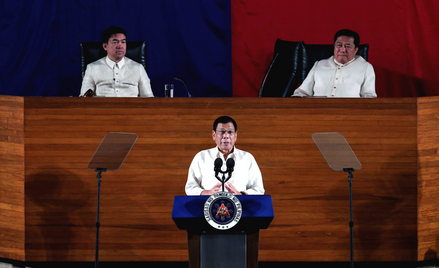 Filipiny: Prezydent Duterte przyznał, że "dotykał" swoją pokojówkę