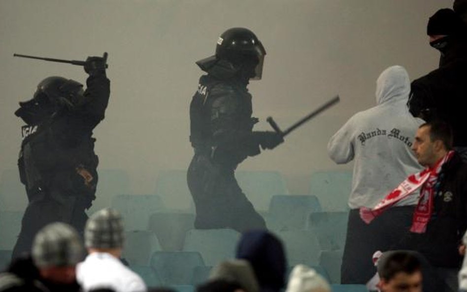 Policja pozna nie tylko zdjęcia, ale także okrzyki