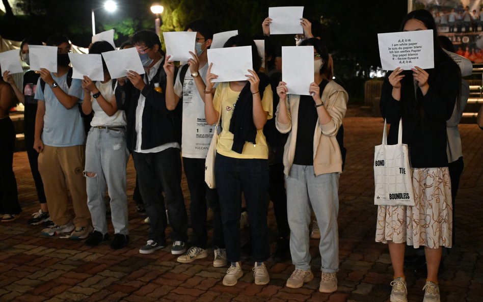 Protesty przeciwko lockdownom i władzy Xi Jinpinga w Hongkongu