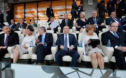 Otwarcie Igrzysk Europejskich w Baku w roku 2015. Od lewej prezydent Azerbejdżanu Ilham Alijew, jego