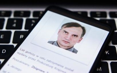 Zbigniew Ziobro jest poszukiwany w Polsce listem gończym, co oznacza, że udzielanie mu pomocy jest p