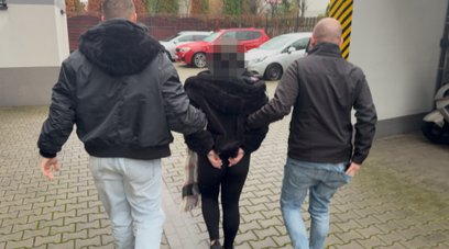 Wśród zatrzymanych znalazła się też młoda kobieta
