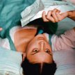 Fanny (Abbie Cornish), zakochana w chorym na gruźlicę Johnie, nie ma szans na małżeństwo