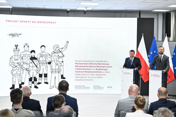 Prezentacja „Poradnika bezpieczeństwa” w Wojskowym Centrum Edukacji Obywatelskiej w Warszawie