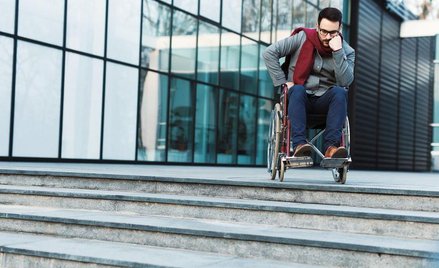 Raport NIK: Muzea i parkingi niedostępne dla seniorów