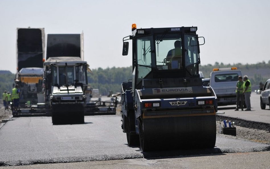 Koronawirus: zamówienia publiczne zostaną odmrożone. Krajowa Izba Odwoławcza zacznie działać na nowo