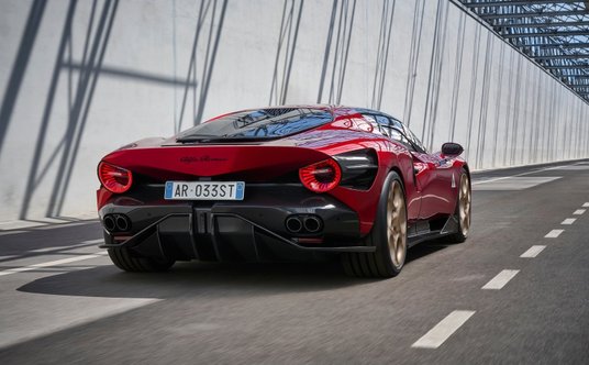 Alfa Romeo 33 Stradale