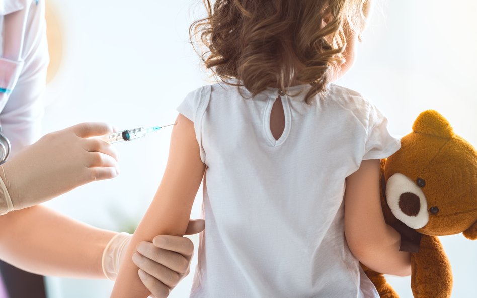 Zmiany w kalendarzu szczepień dla dzieci w USA mogą mieć negatywne skutki, ostrzegają eksperci