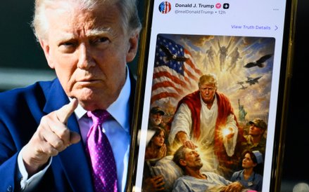 Donald Trump i grafika, którą zamieścił w sieci