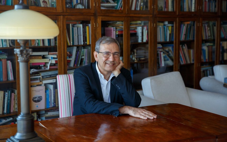 Orhan Pamuk wydał niedawno w Polsce powieść „Noce zarazy”