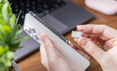 Wirtualne karty telefonii komórkowej to nadal nisza. Znamy dane operatorów w Polsce