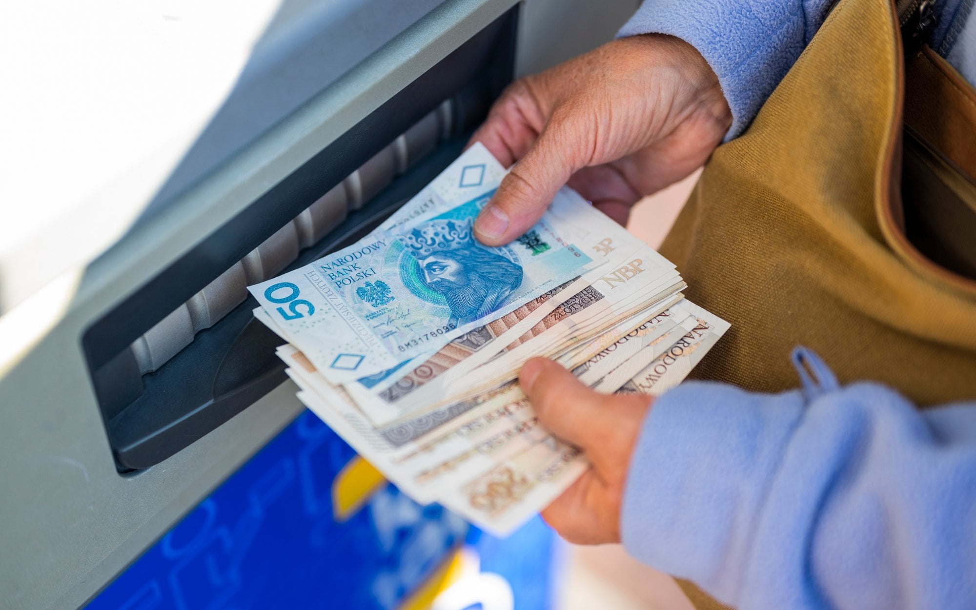 100 euro na 72 godziny. Banki zalecają: zabezpiecz gotówkę na wypadek sytuacji kryzysowej