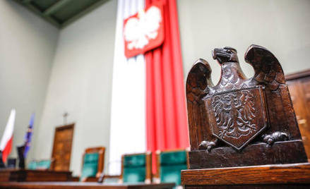 Polacy przestali pisać do władzy