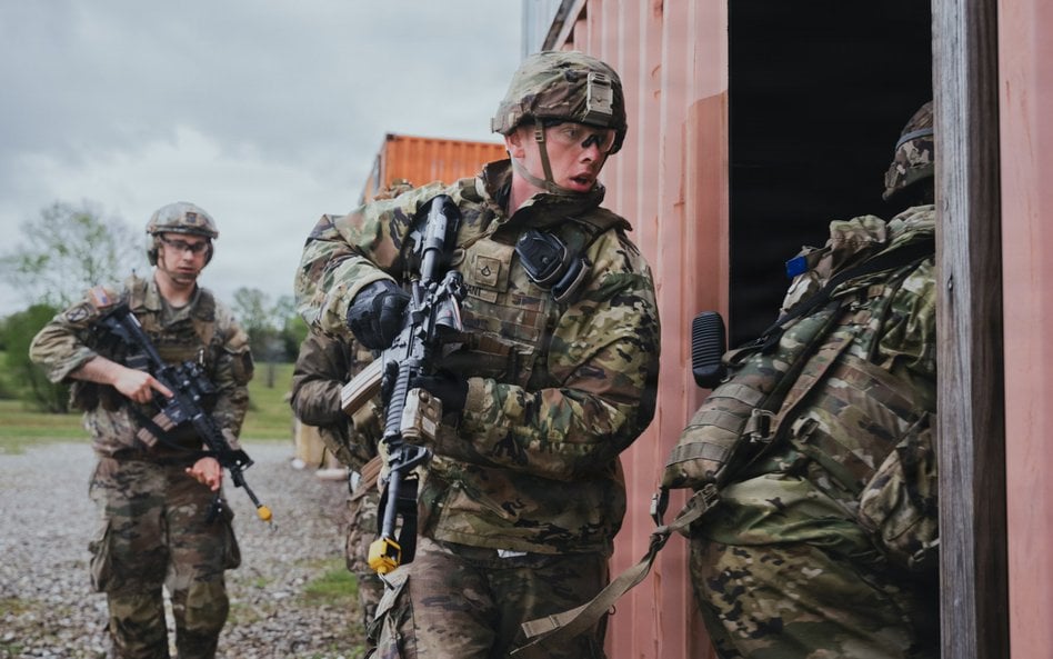 Pentagon przyznaje, że liczba Brygadowych Grup Bojowych USA w Europie się zmniejsza