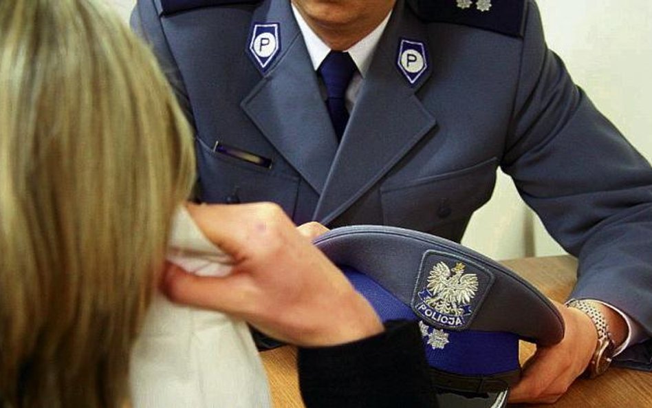 Policjanci oszukiwali ubezpieczycieli