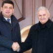 Turecki premier Binali Yildirim z premierem Ukrainy Wołodymyrem Hrojsmanem