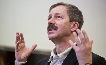 Michał Federowicz proponuje: wiecej prac w grupach, częstsze rozmowy pomiędzy nauczycielami