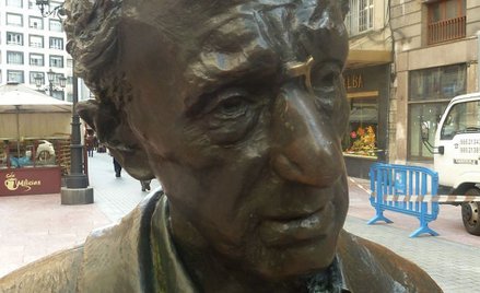 Feministki chcą usunąć pomnik Woody'ego Allena w Oviedo