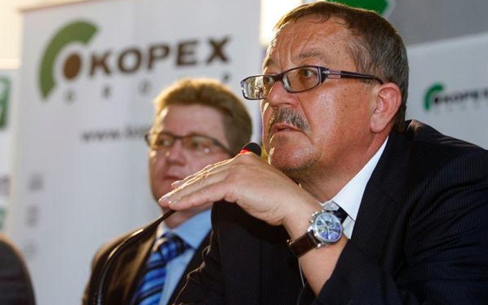 Giełdowy producent maszyn zamierza nabyć papiery KHW