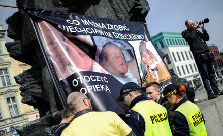 Bydgoszcz, manifestacja zwolenników zaostrzenia ustawy aborcyjnej