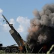 W grupie popierającej przekazywanie broni Ukrainie są zwolennicy koalicji rządzącej, mężczyźni i oso