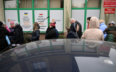 Urząd Miasta Rzeszowa uruchomił specjalny punkt, w którym uchodźcy z ogarniętej wojną Ukrainy mogą o