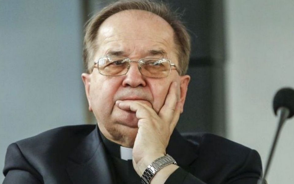 O. Rydzyk: Katolicy trzymają z katolikami, Polacy z Polakami