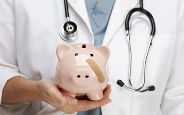 Podnoszenie wynagrodzeń nie pomoże w dostępie pacjentów do świadczeń zdrowotnych