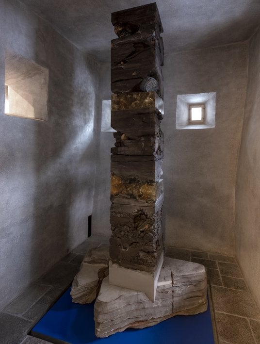 Adrian Villar Rojas, „From the Series The Theater of Disappearance XXXI (2018)”