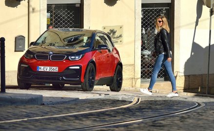 Prąd wciąż nie kusi kierowców