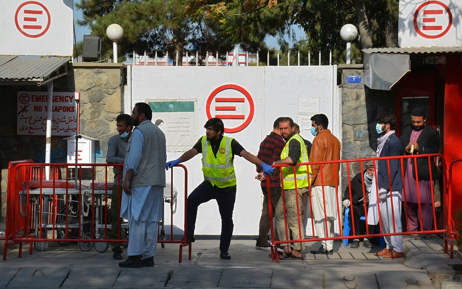 Kabul. Zamach samobójczy przed szpitalem. Wiele ofiar